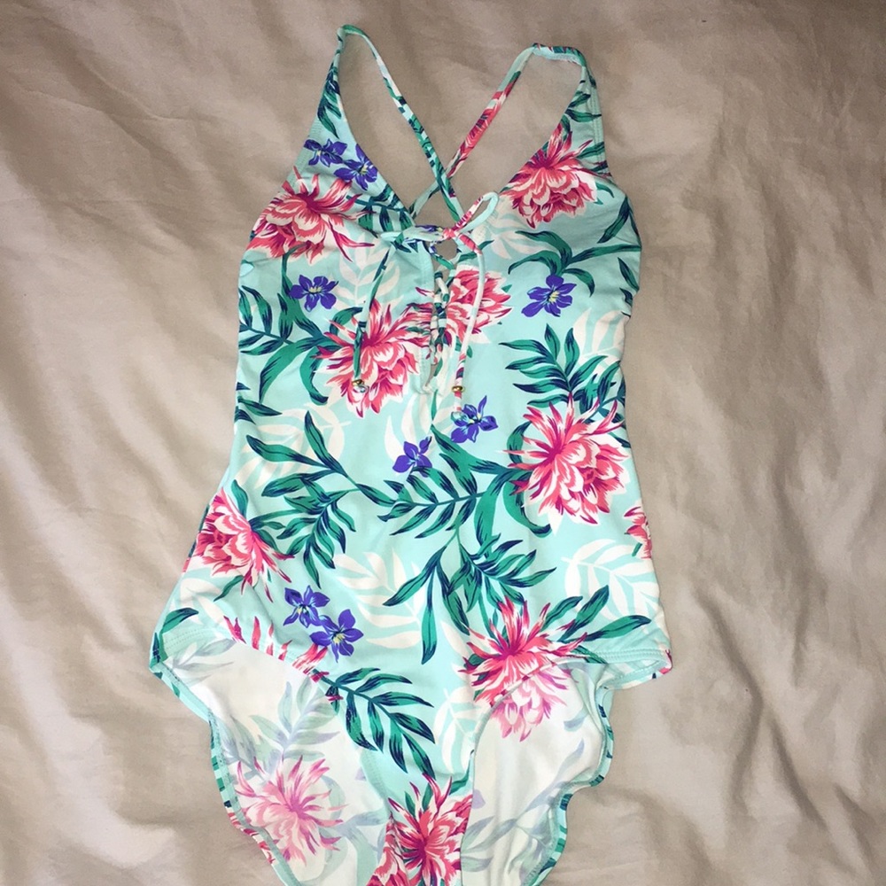 One piece swimsuit